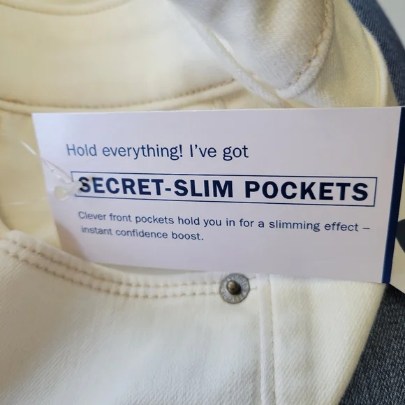 Old Navy Rockstar Super Skinny Jean, Size 6 - Picture 9 of 11